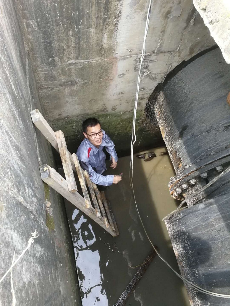 溫州市計(jì)量院不畏艱難 順利完成污水流量計(jì)在線校準(zhǔn)任務(wù) 溫州市計(jì)量院不畏艱難 順利完成污水流量計(jì)在線校準(zhǔn)任務(wù)