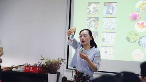 中核科技開展女職工香薰蠟片DIY制作活動(dòng) 中核科技開展女職工香薰蠟片DIY制作活動(dòng)