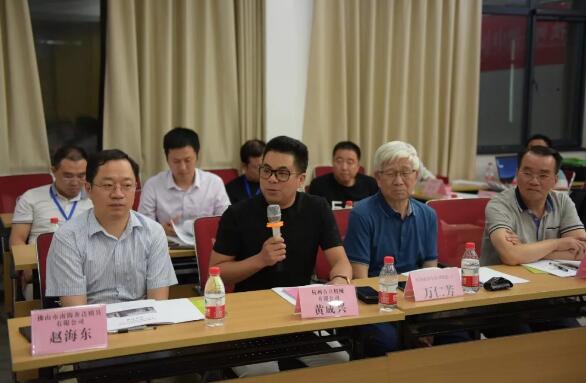 杭州合力機械有限公司董事長黃成興發(fā)言 杭州合力機械有限公司董事長黃成興發(fā)言